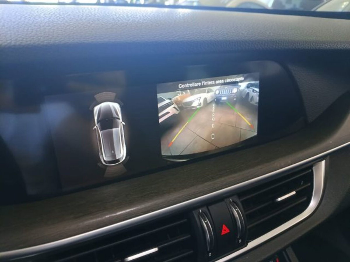 Alfa Romeo Stelvio Stelvio 2.2 Turbodiesel 210 CV AT8 Q4 Ti (14)