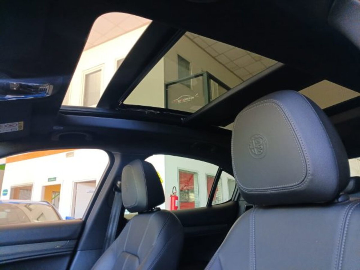 Alfa Romeo Stelvio Stelvio 2.2 Turbodiesel 210 CV AT8 Q4 Ti (16)