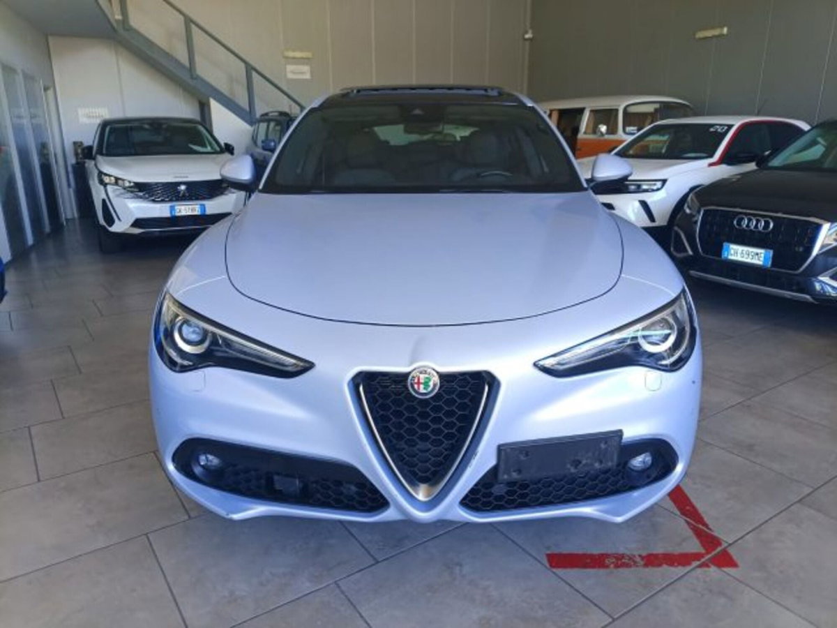 Alfa Romeo Stelvio Stelvio 2.2 Turbodiesel 210 CV AT8 Q4 Ti (2)
