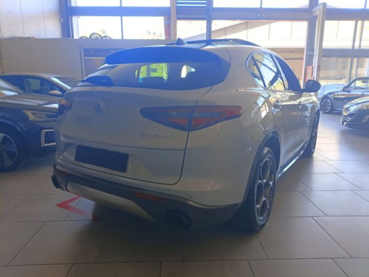 Alfa Romeo Stelvio Stelvio 2.2 Turbodiesel 210 CV AT8 Q4 Ti (4)