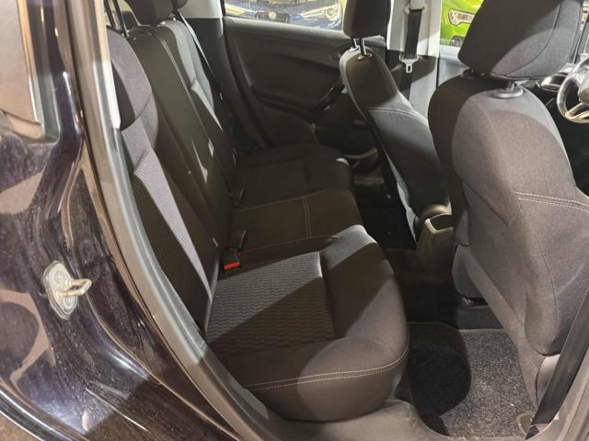 Peugeot 208 75 5 porte Active (12)