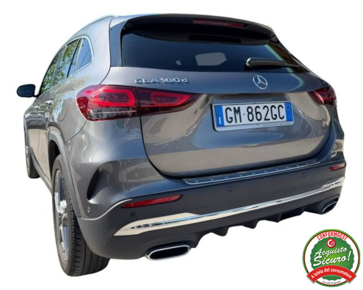 Mercedes-Benz GLA SUV 180 d Automatic Premium (4)