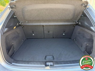 Mercedes-Benz GLA SUV 180 d Automatic Premium (5)
