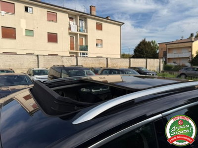 Volkswagen Touran 1.6 TDI 115 CV SCR DSG Highline BlueMotion Tech. (9)