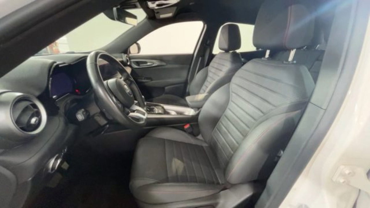 Alfa Romeo Tonale 1.6 Sprint 130cv tct6 (11)