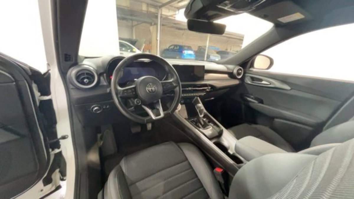 Alfa Romeo Tonale 1.6 Sprint 130cv tct6 (2)