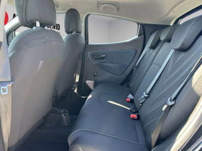 Lancia Ypsilon 1.0 FireFly 5 porte S&S Hybrid Ecochic Gold (11)