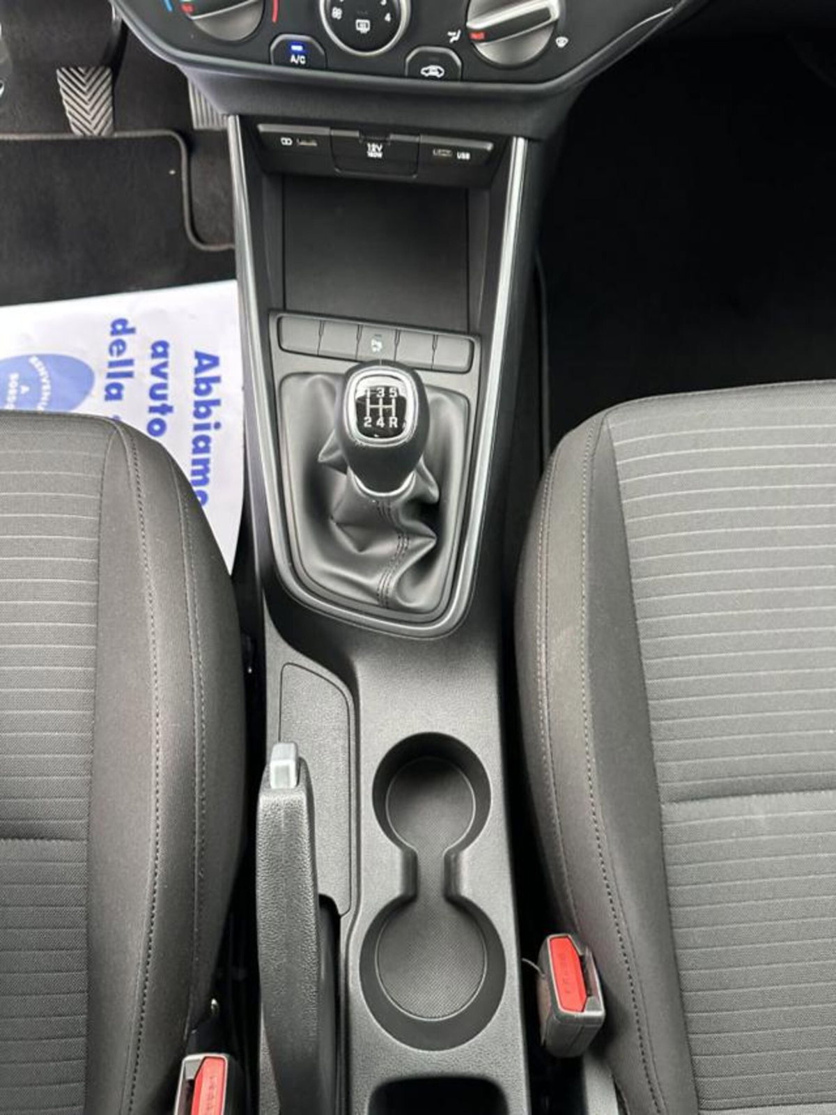 Hyundai i20 1.2 MPI MT ConnectLine (11)
