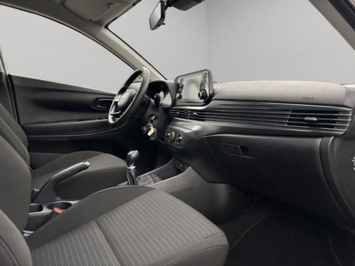 Hyundai i20 1.2 MPI MT ConnectLine (17)