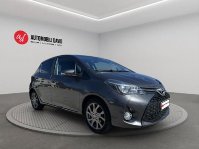 Toyota Yaris 1.3 5 porte Lounge (2)