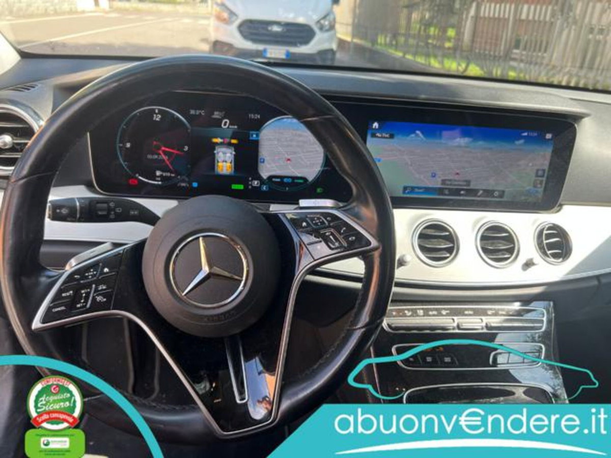 Mercedes-Benz Classe E 220 d Mild hybrid 4Matic Auto Business Sport (18)
