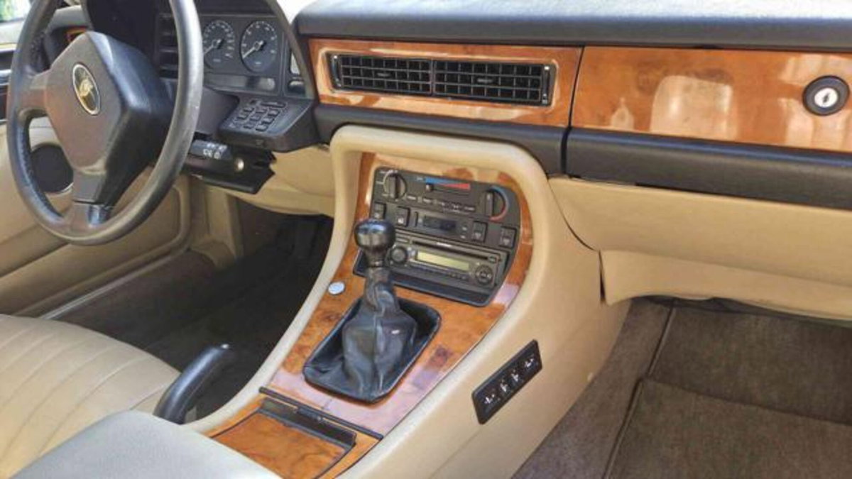 Jaguar XJ6 3.6 (12)
