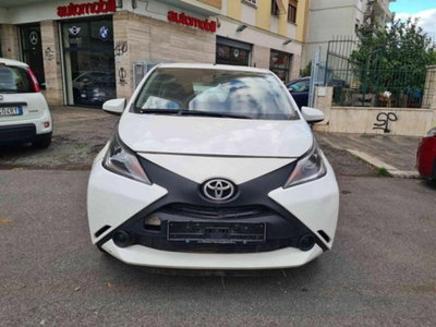 Toyota Aygo 1.0 VVT-i 69 CV 3 porte x-wave (2)