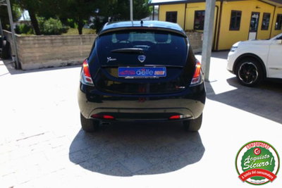 Lancia Ypsilon 1.2 69 CV 5 porte Gold (6)