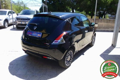 Lancia Ypsilon 1.2 69 CV 5 porte Gold (7)