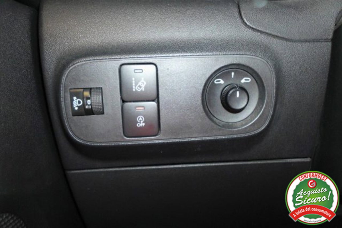 Citroen C3 BlueHDi 75 Live Edition (16)
