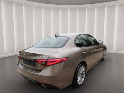 Alfa Romeo Giulia 2.2 Turbodiesel 210 CV AT8 AWD Q4 Veloce (5)