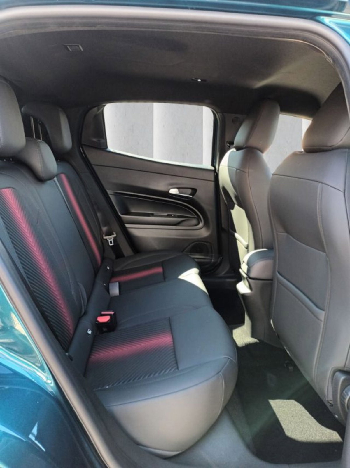Alfa Romeo Junior elettrica Ti 156cv (10)