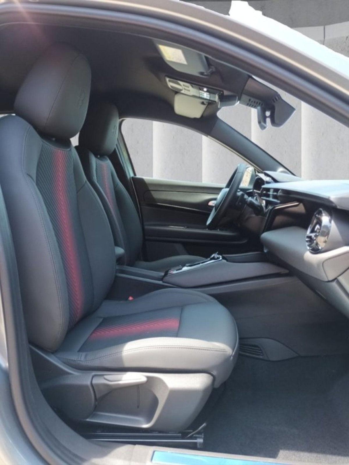 Alfa Romeo Junior elettrica Speciale 156cv (11)