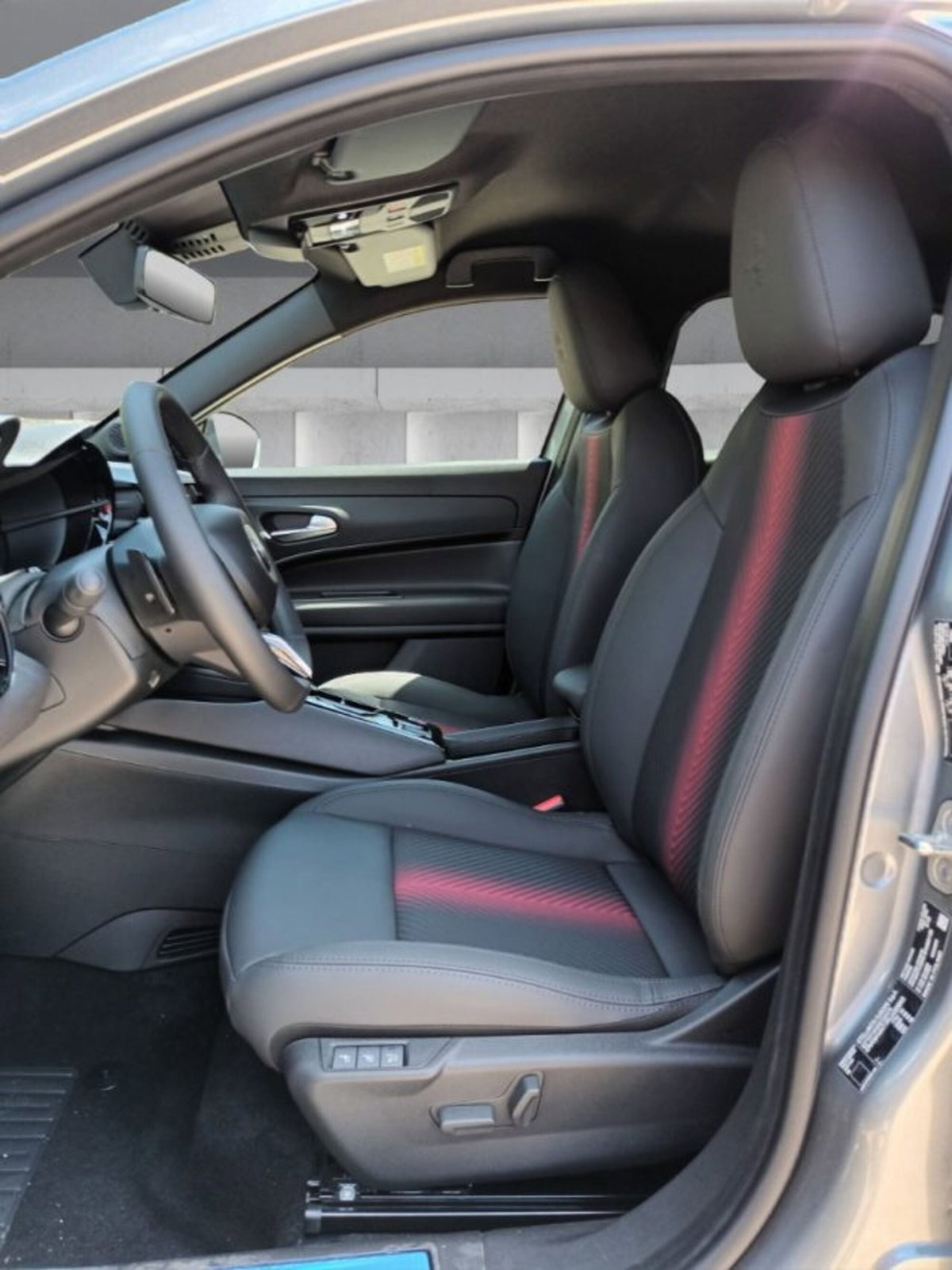 Alfa Romeo Junior elettrica Speciale 156cv (8)