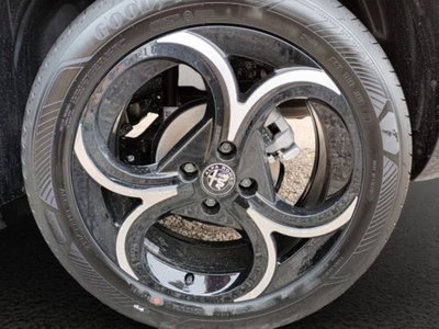 Alfa Romeo Junior elettrica Ti 156cv (20)