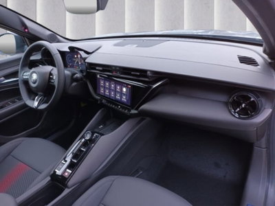 Alfa Romeo Junior elettrica Ti 156cv (12)