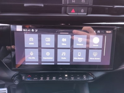 Alfa Romeo Junior elettrica Ti 156cv (15)