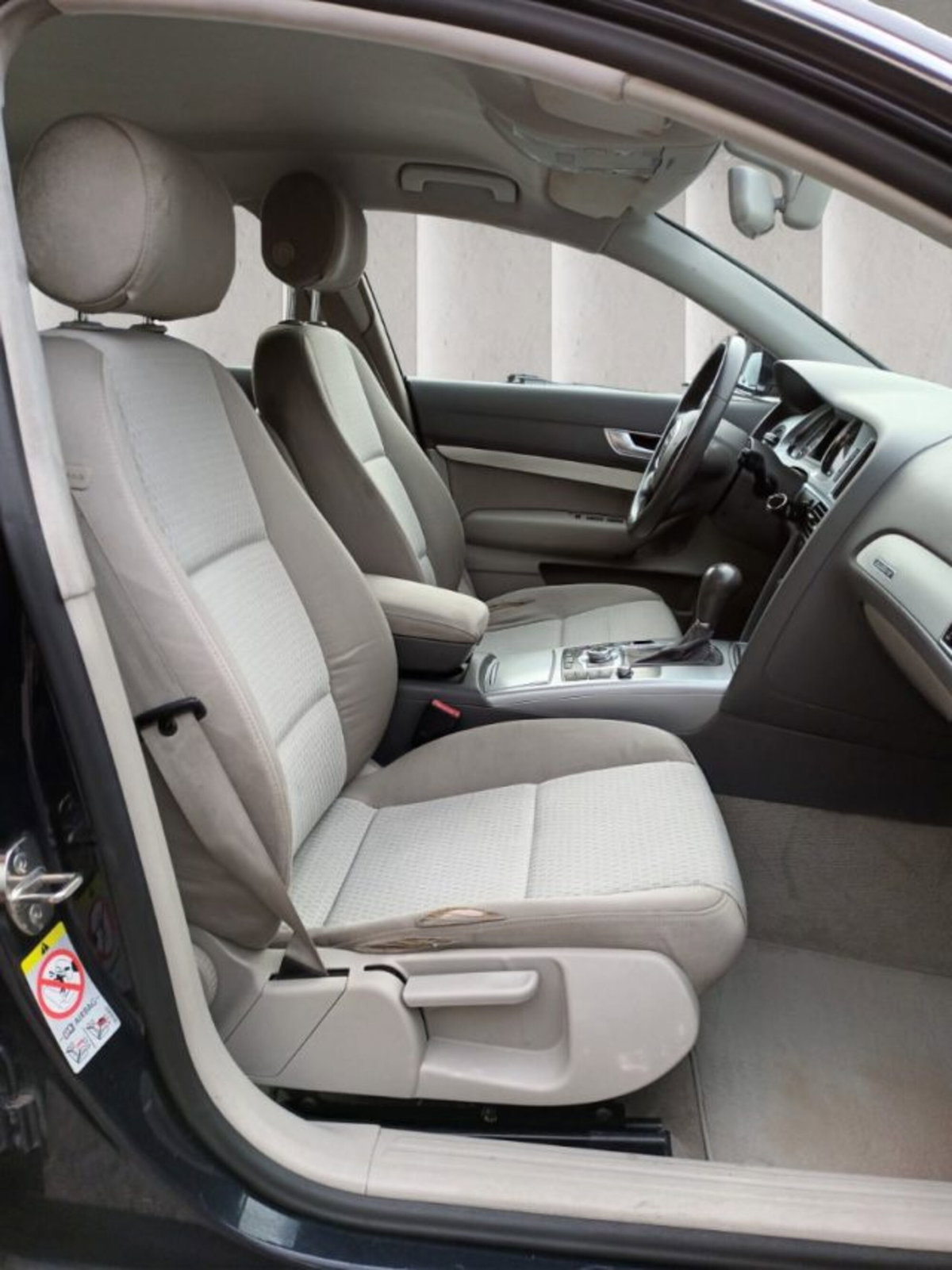 Audi A6 2.7 V6 TDI 190CV F.AP quattro tiptronic Limited Edition (9)
