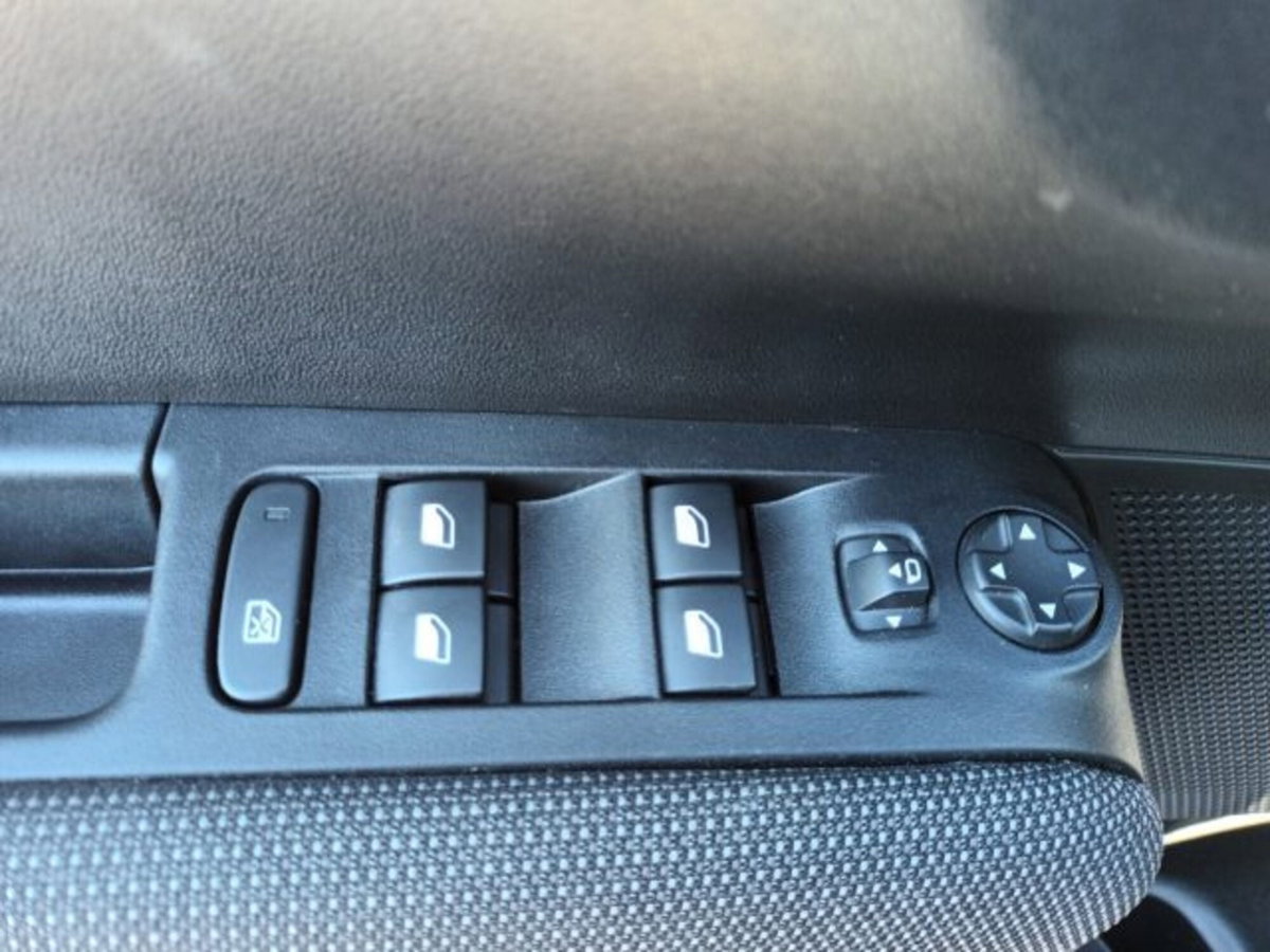 Citroen C3 Aircross BlueHDi 110 S&S Feel (14)