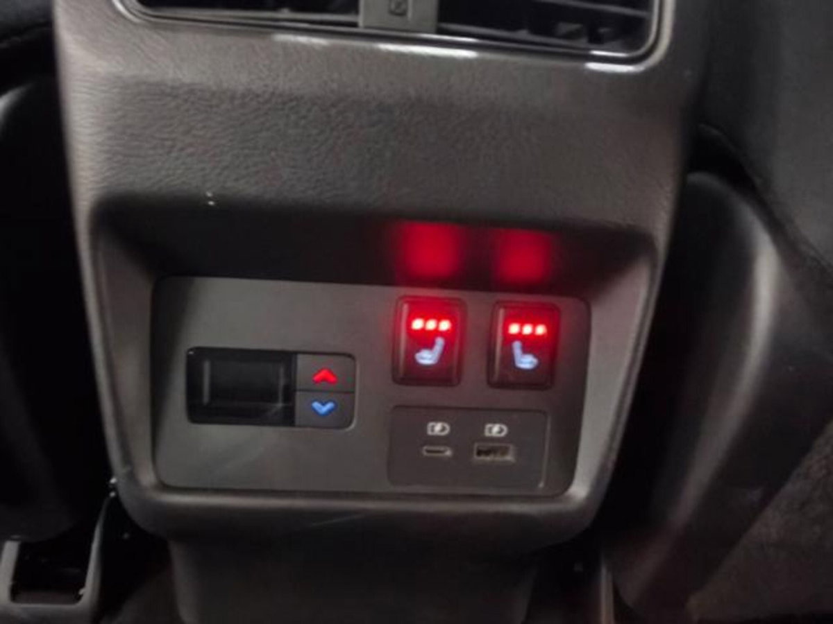 Nissan X-Trail 1.5 e-power Tekna e-4orce 4wd auto (13)