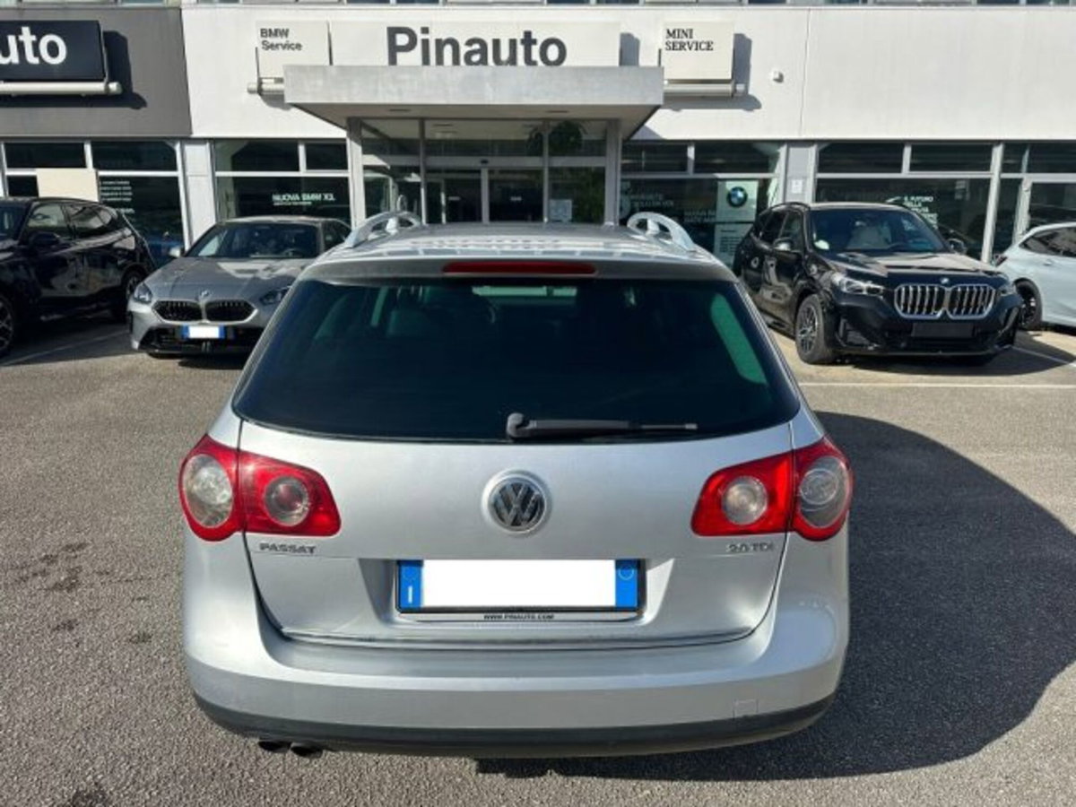 Volkswagen Passat Variant 2.0 TDI 170CV DPF Highline (6)