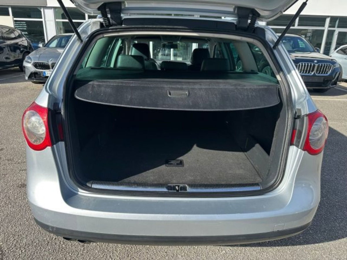 Volkswagen Passat Variant 2.0 TDI 170CV DPF Highline (7)