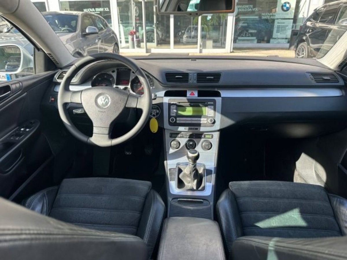 Volkswagen Passat Variant 2.0 TDI 170CV DPF Highline (8)
