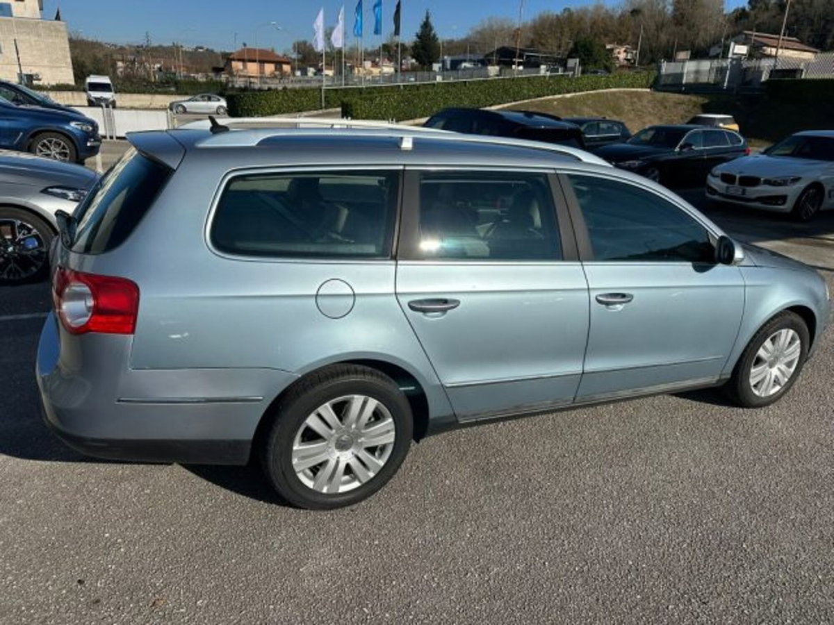 Volkswagen Passat Variant 2.0 TDI 170CV DPF Highline (3)