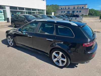 Alfa Romeo 159 SportWagon 1.9 JTDm 16V Sportwagon Exclusive Q-Tronic (4)