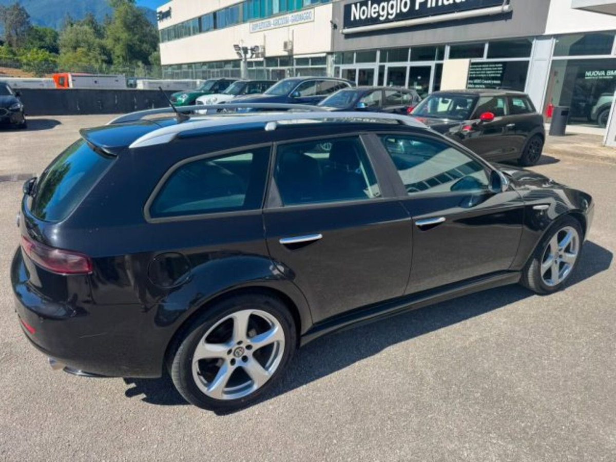 Alfa Romeo 159 SportWagon 1.9 JTDm 16V Sportwagon Exclusive Q-Tronic (5)