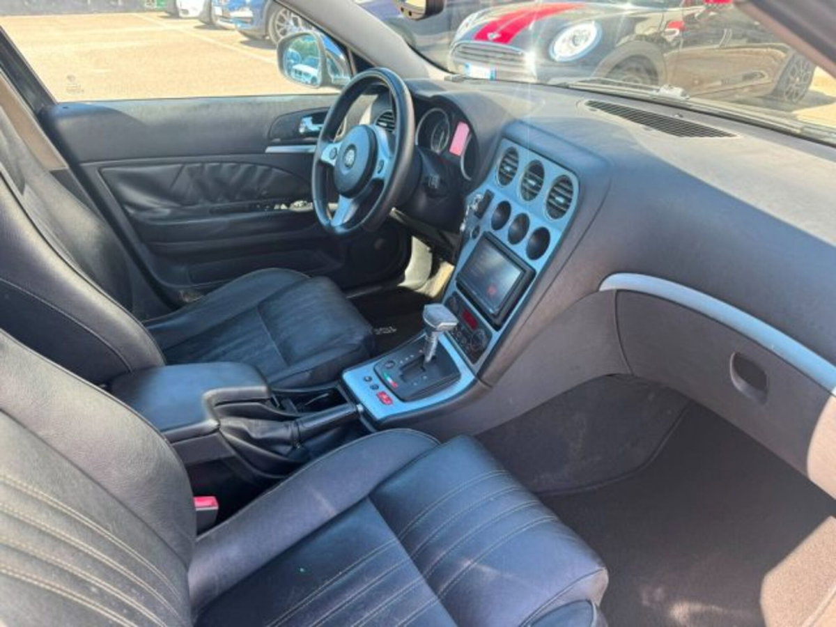 Alfa Romeo 159 SportWagon 1.9 JTDm 16V Sportwagon Exclusive Q-Tronic (8)