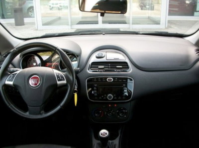 Fiat Punto 1.3 MJT II S&S 85 CV 5 porte ECO Street (8)