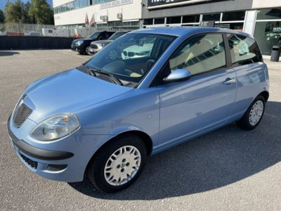 Lancia Ypsilon 1.3 MJT 75 CV Argento (3)