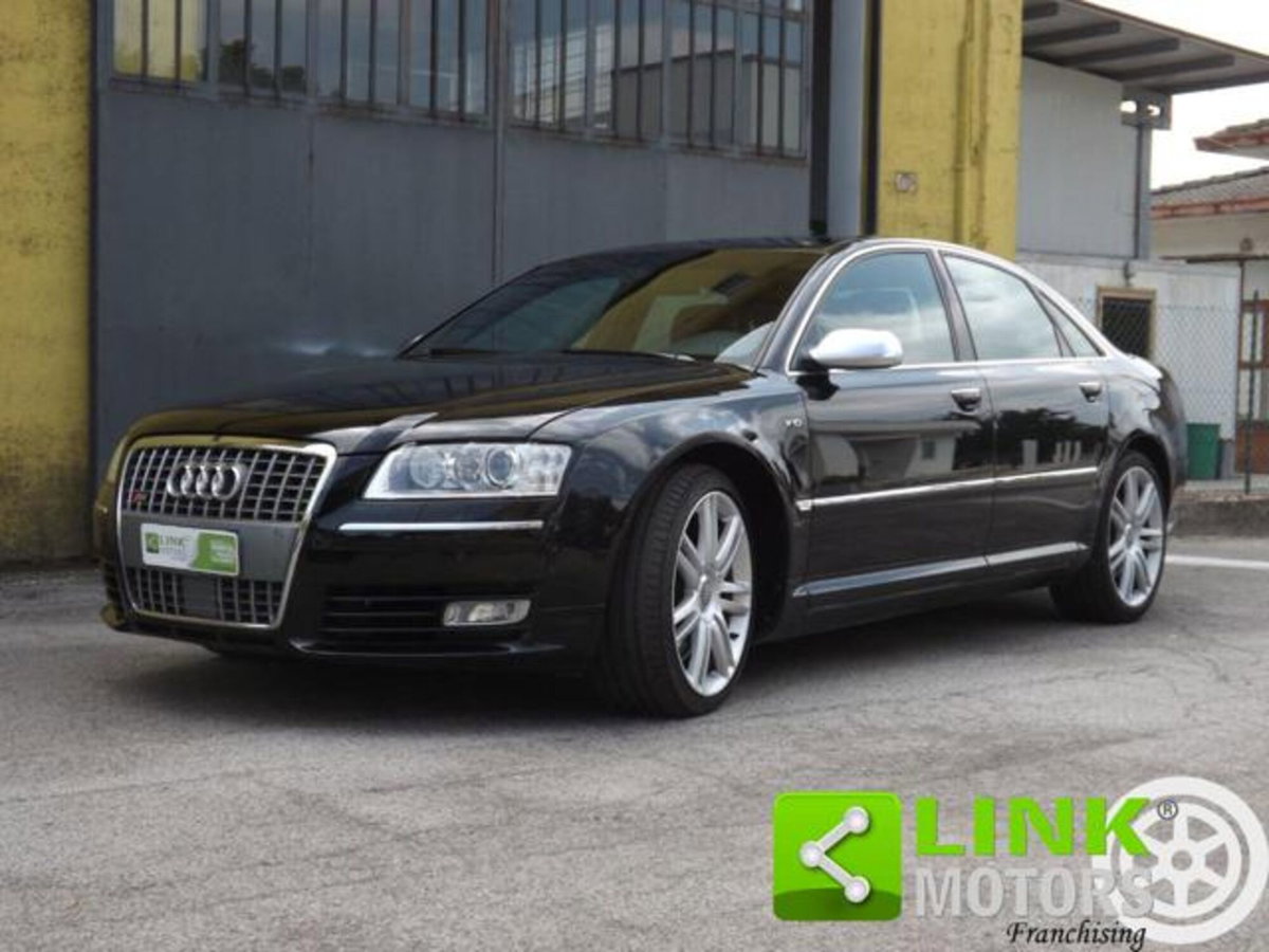 Audi S8 5.2 V10 quattro tiptronic