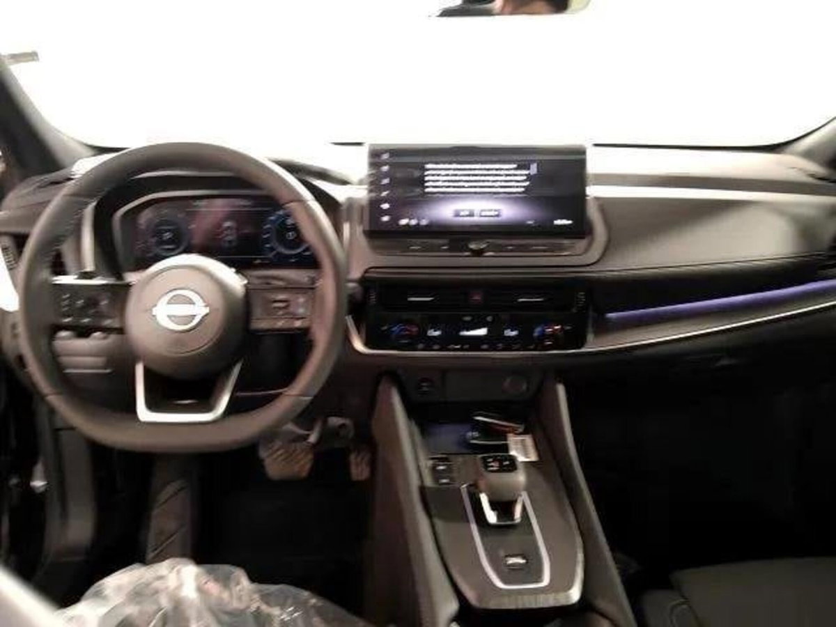 Nissan Qashqai 1.3 mhev Tekna 4wd 158cv xtronic (15)