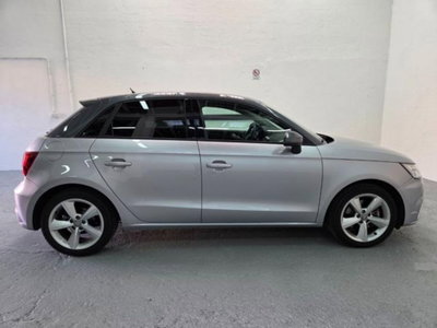 Audi A1 Sportback 1.6 TDI 116 CV Design (14)