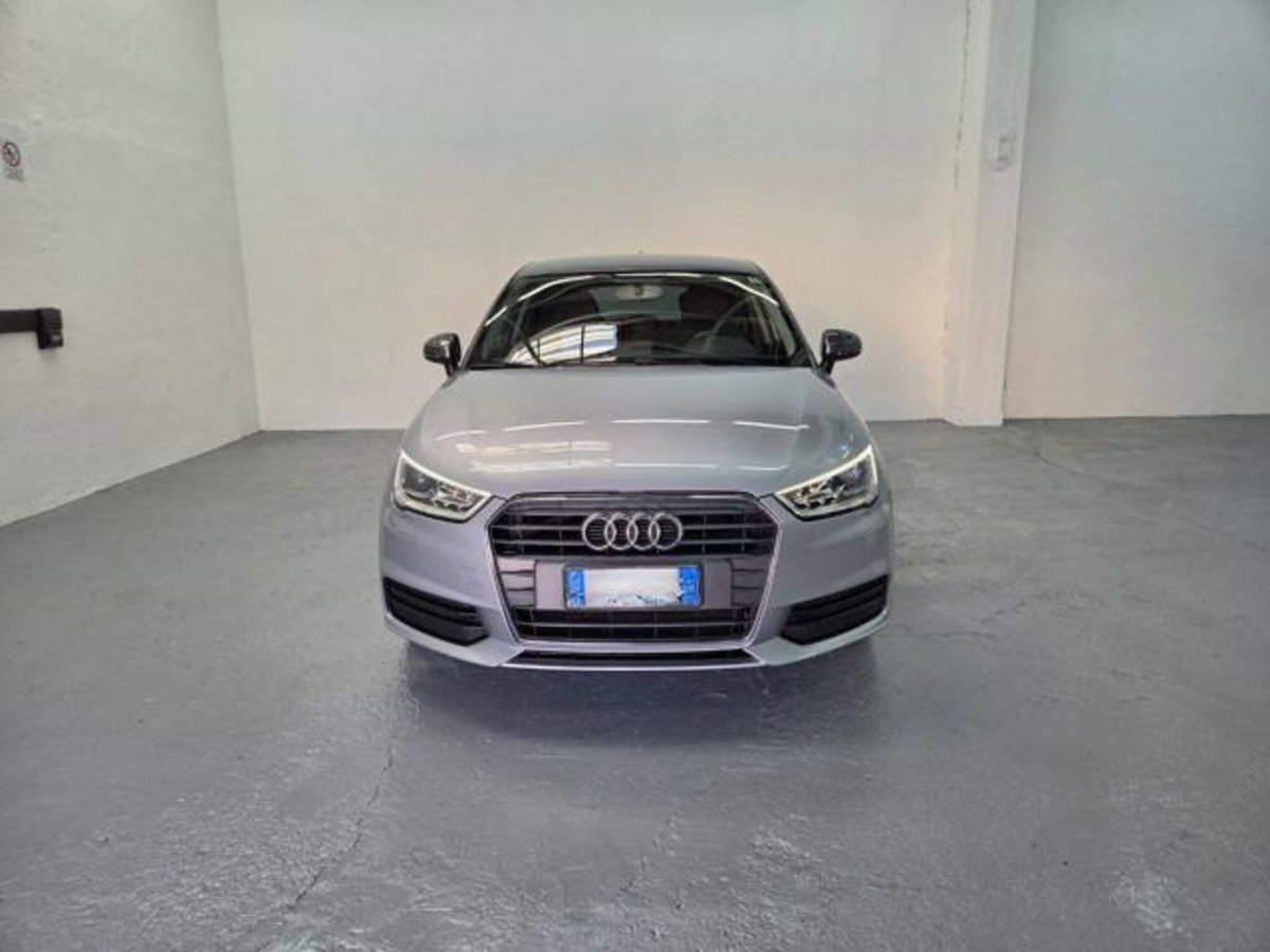 Audi A1 Sportback 1.6 TDI 116 CV Design (2)