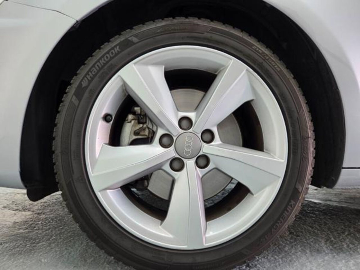 Audi A1 Sportback 1.6 TDI 116 CV Design (9)