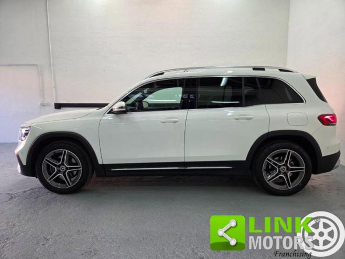 Mercedes-Benz GLB 200 Automatic 4Matic Premium (15)