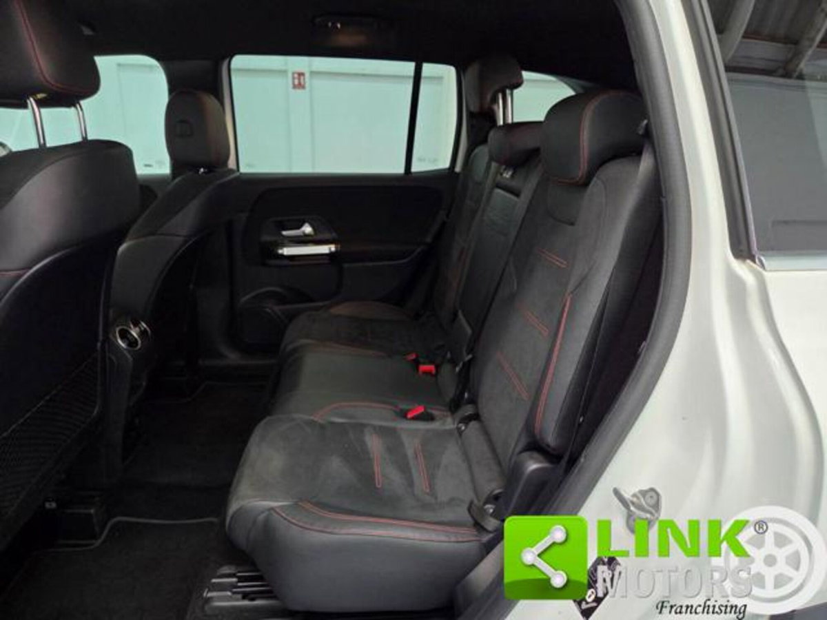 Mercedes-Benz GLB 200 Automatic 4Matic Premium (9)