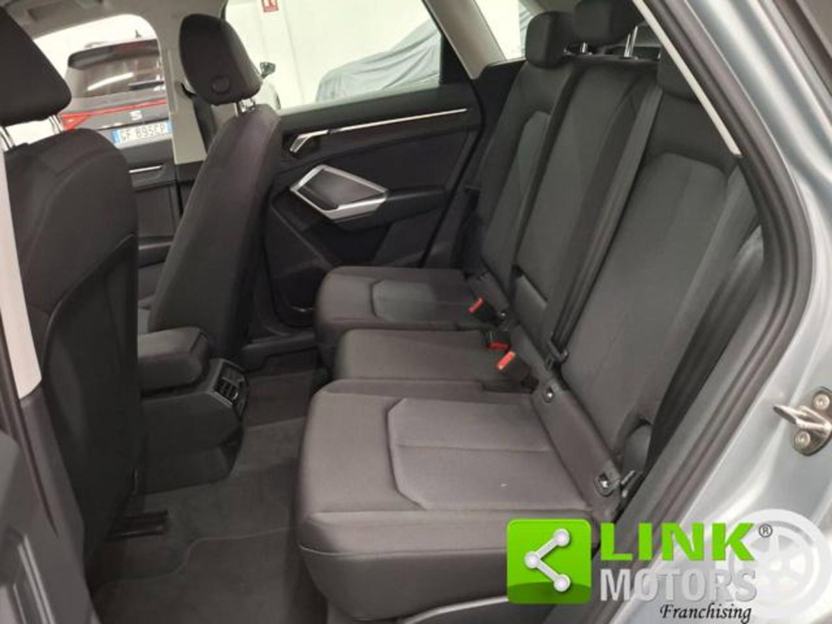 Audi Q3 35 TDI quattro S tronic Business Advanced (9)