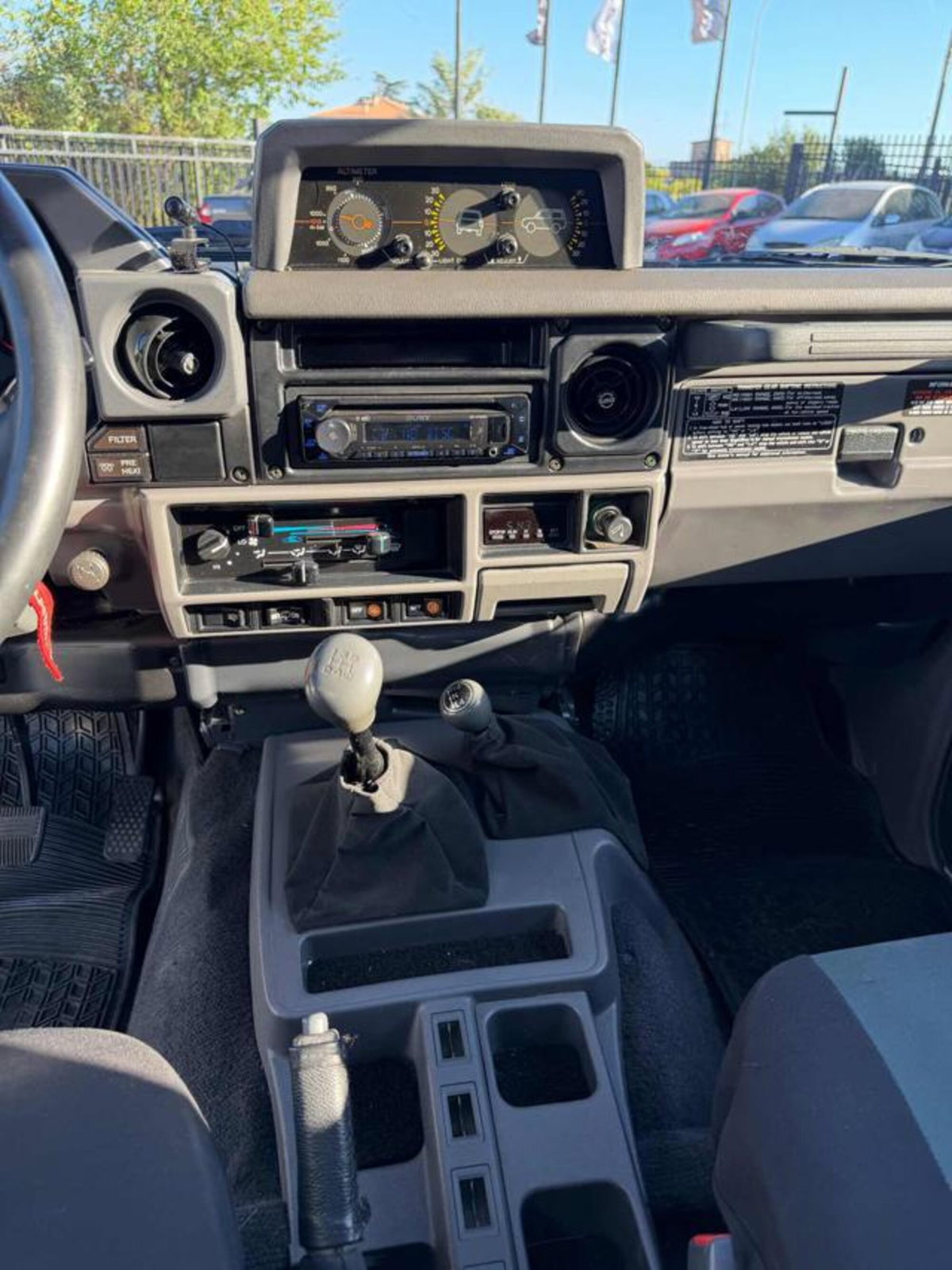 Toyota Land Cruiser 2.turbodiesel SW LJ70 LX (12)