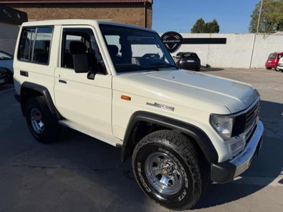 Toyota Land Cruiser 2.turbodiesel SW LJ70 LX (3)
