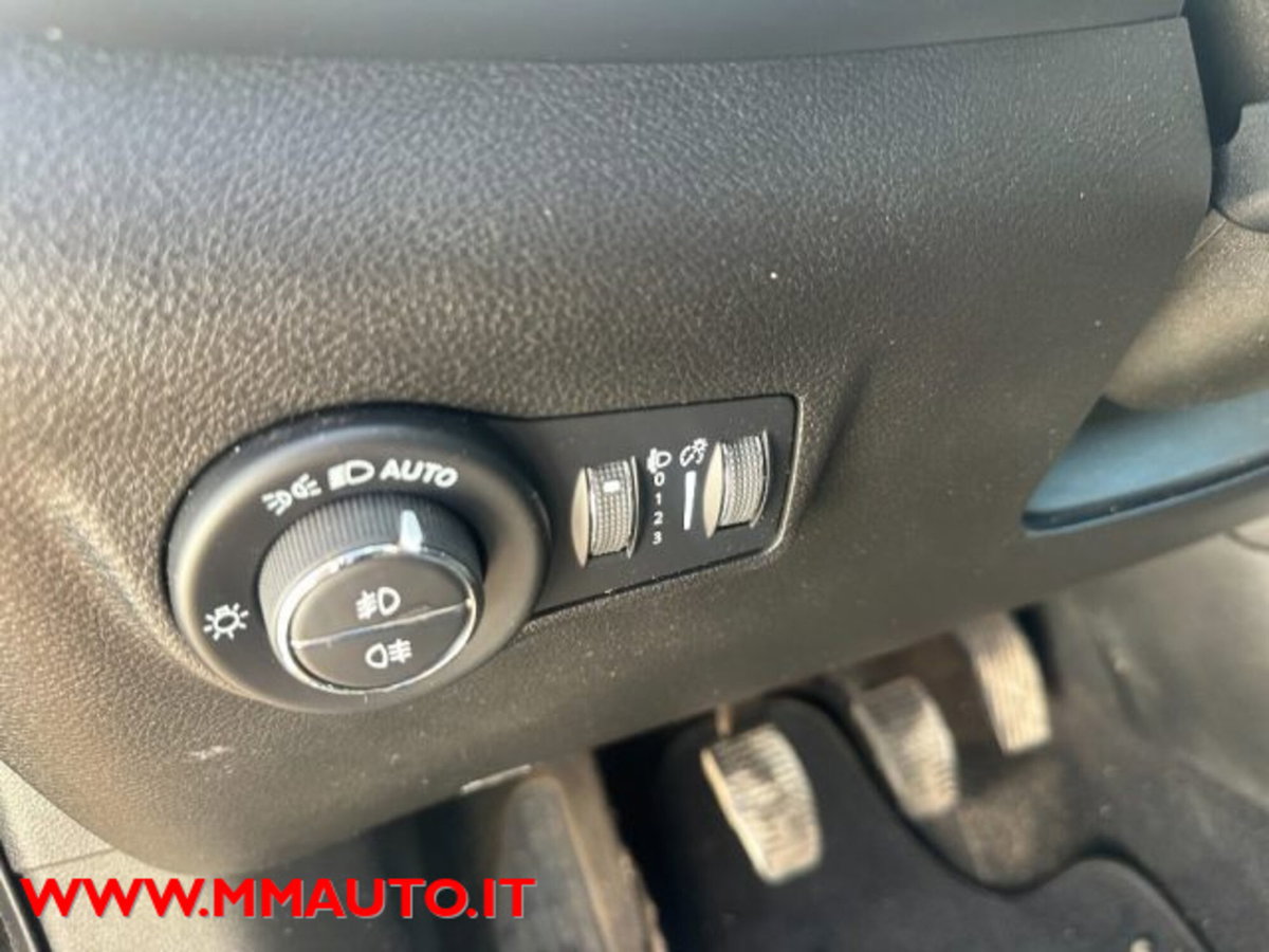 Jeep Compass 1.6 Multijet II 2WD Business (13)